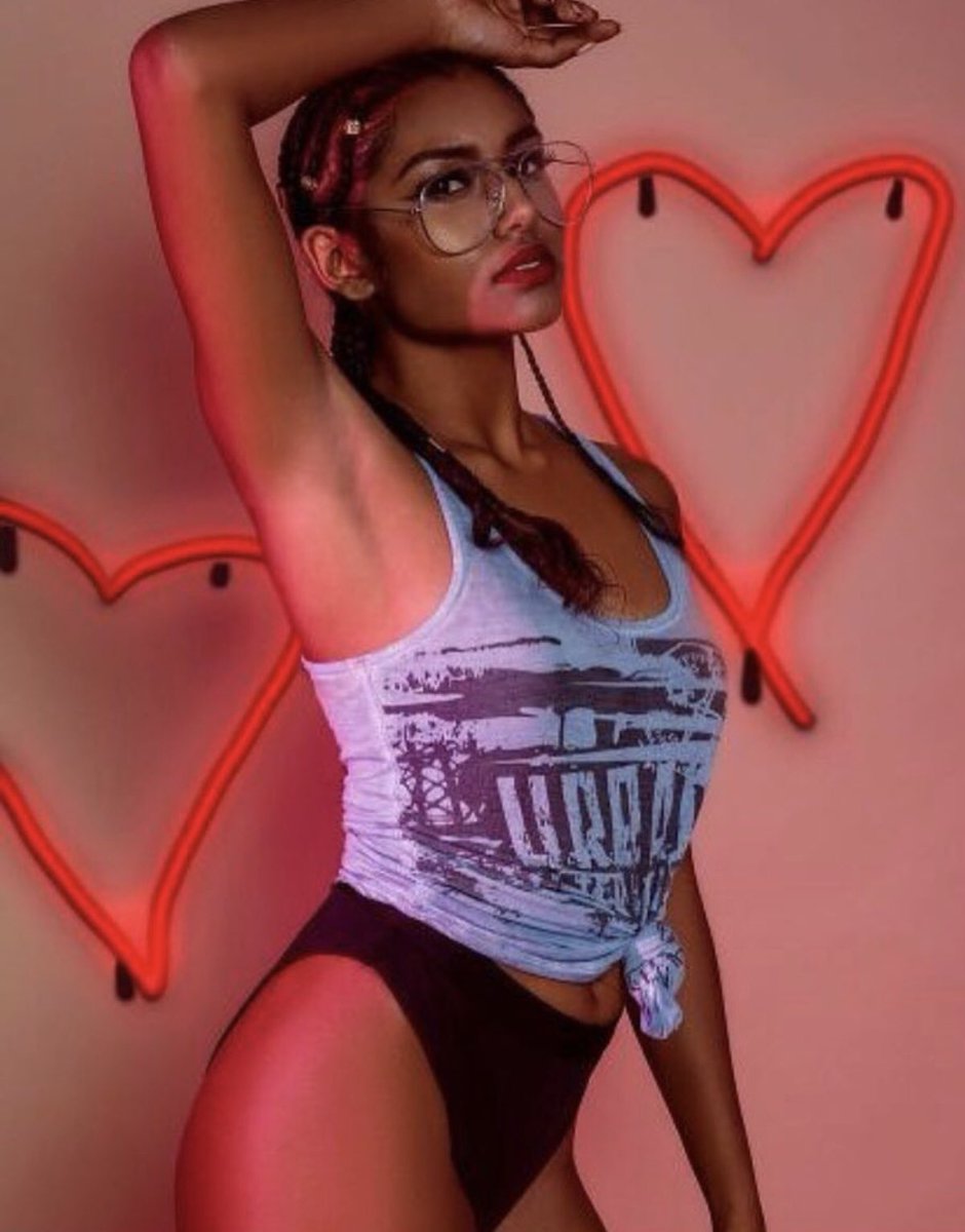 BRATTYVIBES's tweet photo. happy valentine’s day, loves 💘 https://t.co/F2jviXFqXm