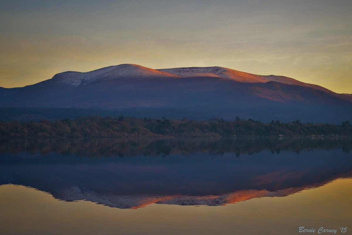 One from a few years back. Must get myself down to Killarney for a stroll soon, nothing like it for stunning early morning landscapes.  <a href="/KillarneyGuide/">Killarney Guide</a> <a href="/killarneydotie/">Killarney.ie</a> <a href="/TourismIreland/">Tourism Ireland</a> @PictureIreland <a href="/KerryYourNatEsc/">Kerry Your Natural Escape</a> <a href="/KNPEduCentre/">KillarneyNatParkEdu</a>