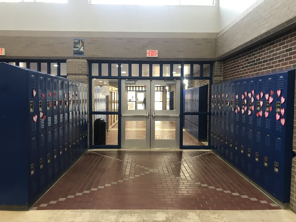 planowestevents's tweet photo. It’s organ donor awareness week! Our A building is full of hearts with each student’s name on one (juniors are completely red and seniors are pink and white with red) so feel free to grab yours! https://t.co/L3ojN21dRc