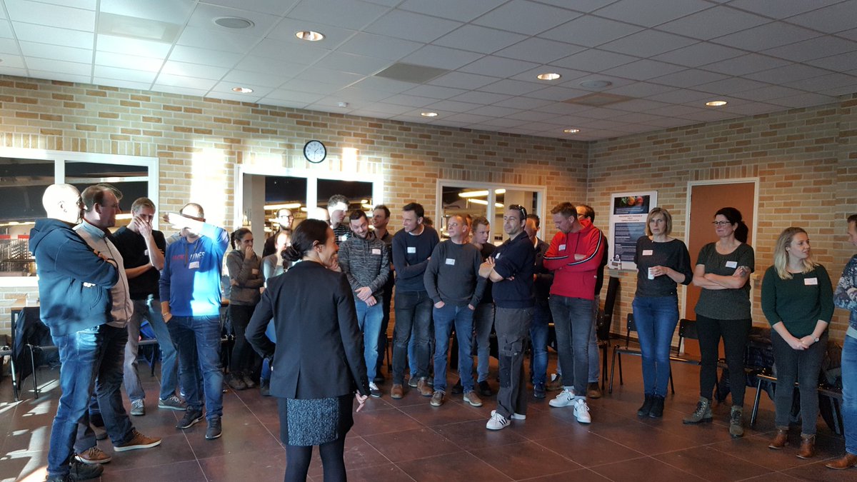Vandaag workshop leren op de werkvloer bij hoogweg in Luttelgeest. @ kasgroeit. Grote opkomst. #leuk