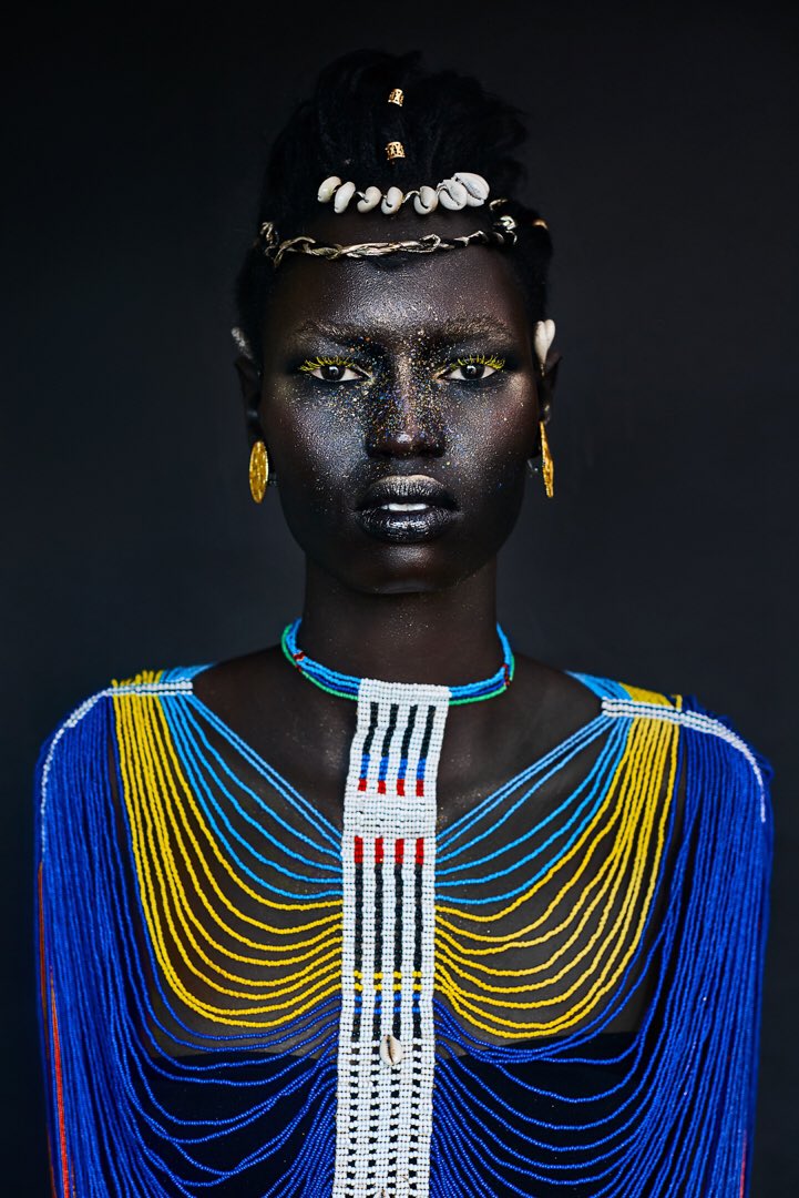Kenyan portrait and lifestyle photographer Lyra Aoko from the series ‘Afropointilism.’