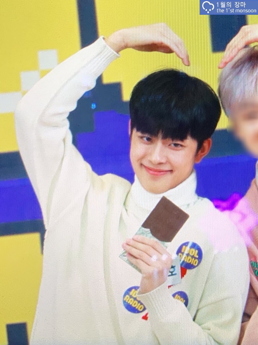 09230128time's tweet photo. 190214 #유선호 #YOOSEONHO https://t.co/p33lpKBCDE