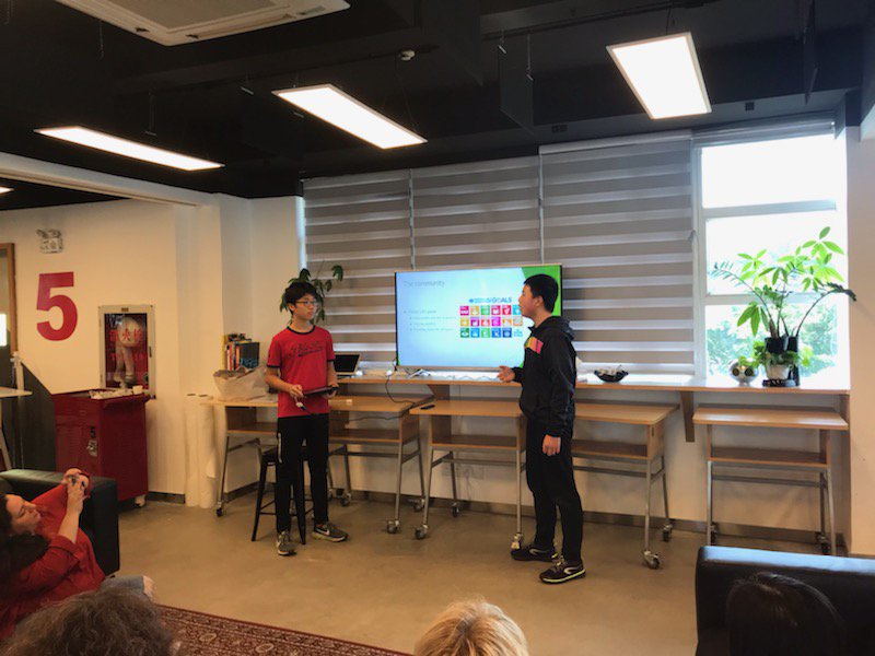 wondermeaghan's tweet photo. Many students, when presenting to @SISPSArocks today discussed which #GlobalGoals their projects are connected to. These @Kiva club members discussed their accomplishments. #TeachSDGs #LiveSDGs #SIS_Service #ServiceAsCurriculum https://t.co/kbVjytOsEH