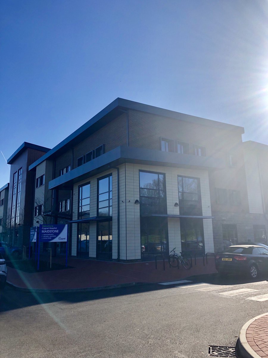 meganstagg's tweet photo. Cygnet Hospital Maidstone looking lovely in the sunshine today ☀️ #cygnetmaidstone #cygnethealth #sunshine https://t.co/FBcoq5970H