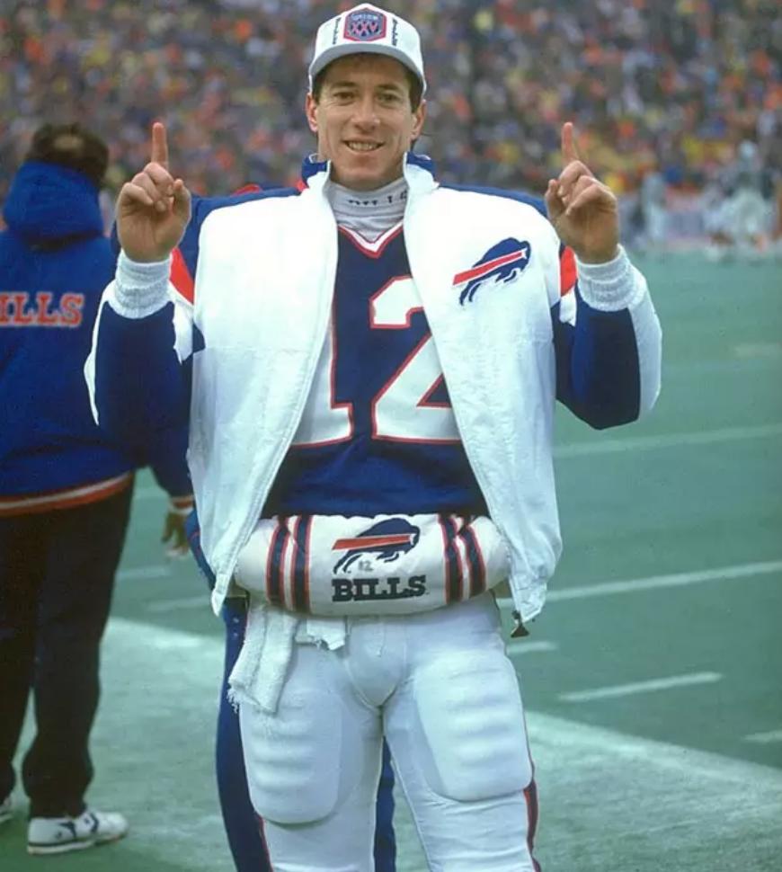 Happy birthday to Hall of Famer Jim Kelly. 

This is the story of his terrific NFL debut  