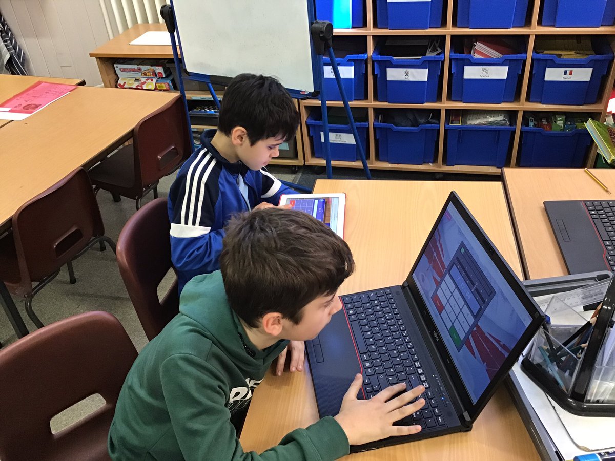 ClaphamTerrace1's tweet image. Times tables club in full flow @TTRockStars #makemathsfun #rocklegend