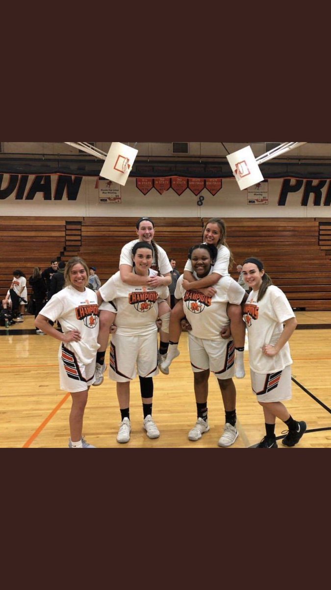 Didn’t want it to end this way, but it did. Us 6 seniors are signing out and closing the book that ends our career of Minooka high school basketball! Thank you for all the support you give us! Juniors now make us proud next year! Indians for life🧡🧡