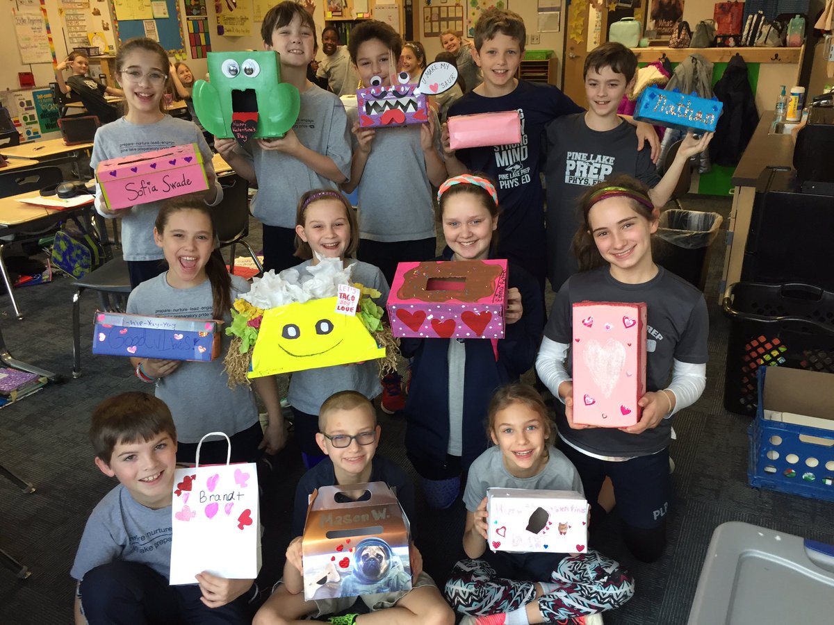 kayeallenPLP's tweet photo. Creative and FUN!  Valentine Boxes. These kids  made some interesting, crafty and colorful Valentine Boxes.  ❤️❤️@PLPLowerSchool https://t.co/qKPUbwbh7L