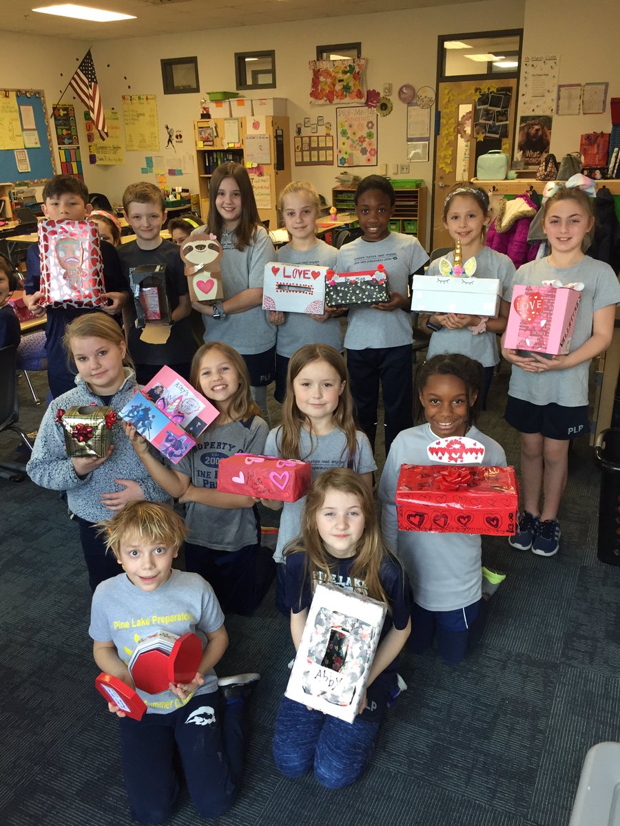 kayeallenPLP's tweet photo. Creative and FUN!  Valentine Boxes. These kids  made some interesting, crafty and colorful Valentine Boxes.  ❤️❤️@PLPLowerSchool https://t.co/qKPUbwbh7L
