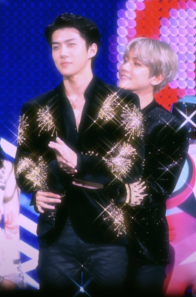 NEWsebaek_bot's tweet photo. 둘은 사랑하는 사이입니다. 반박해보세요🤷‍♀️ https://t.co/yQaUkFAoiY