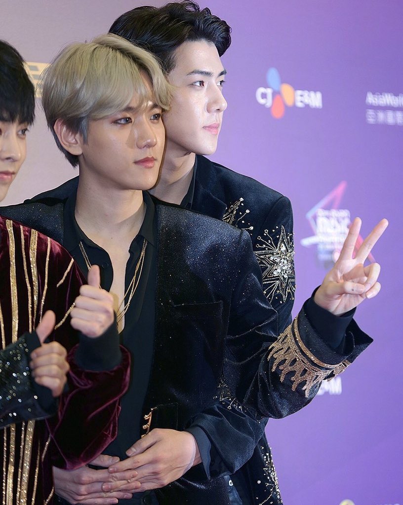 둘은 사랑하는 사이입니다. 반박해보세요🤷‍♀️