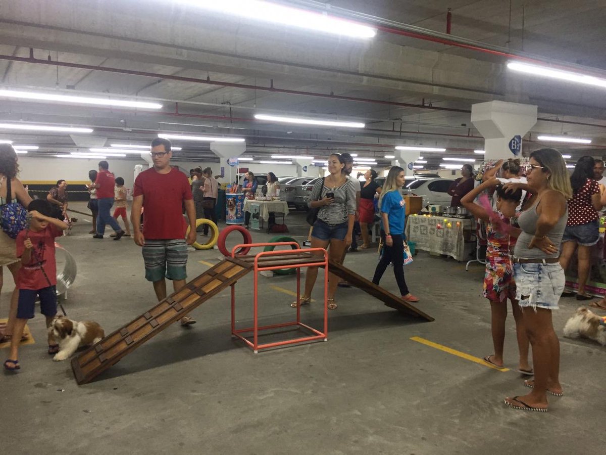 ArmazemPara's tweet photo. #Tbt encãotador da 1ª edição do @encaotro.rn 2019 realizado em nossa loja da Avenida Roberto Freire. Receber os pets sempre é motivo de muita felicidade para nós. 🐾🐶
.
#PetFriendly #Pets #Aumigos #Encaotro #ArmazemPara https://t.co/xjVC4Z4OER