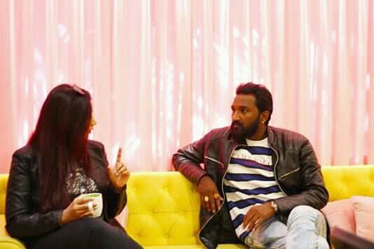 nimasha4sg's tweet photo. *RECORDING DIARIES SET 01*
The queen of melody @shreyaghoshal
during her latest Marathi song #ManMaze recording sessions. A beautiful duet with our fav #SonuNigam. If you didn't listen yet here you go .Movie :Dhumas 
https://t.co/Be5JfKOijz https://t.co/PoNN7D9nBV