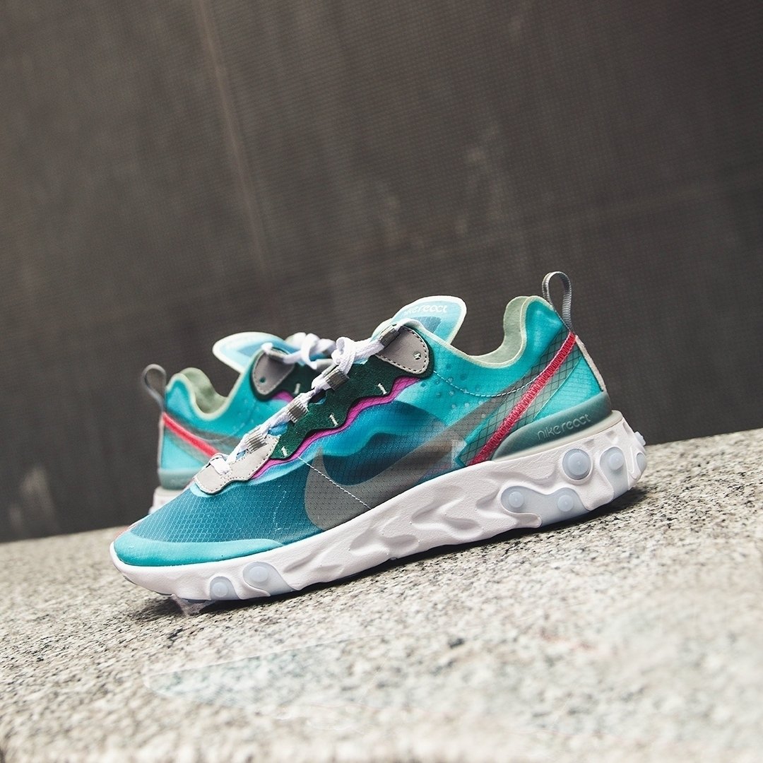 Footpatrol_ldn's tweet image. Nike React Element 87 ‘Black/Royal Tint’ | Launching in-store and online on Friday 15th February (available online at 8:00AM BST). Sizes range from UK6 - UK12 (including half sizes), priced at £135. #nike #reactelement87