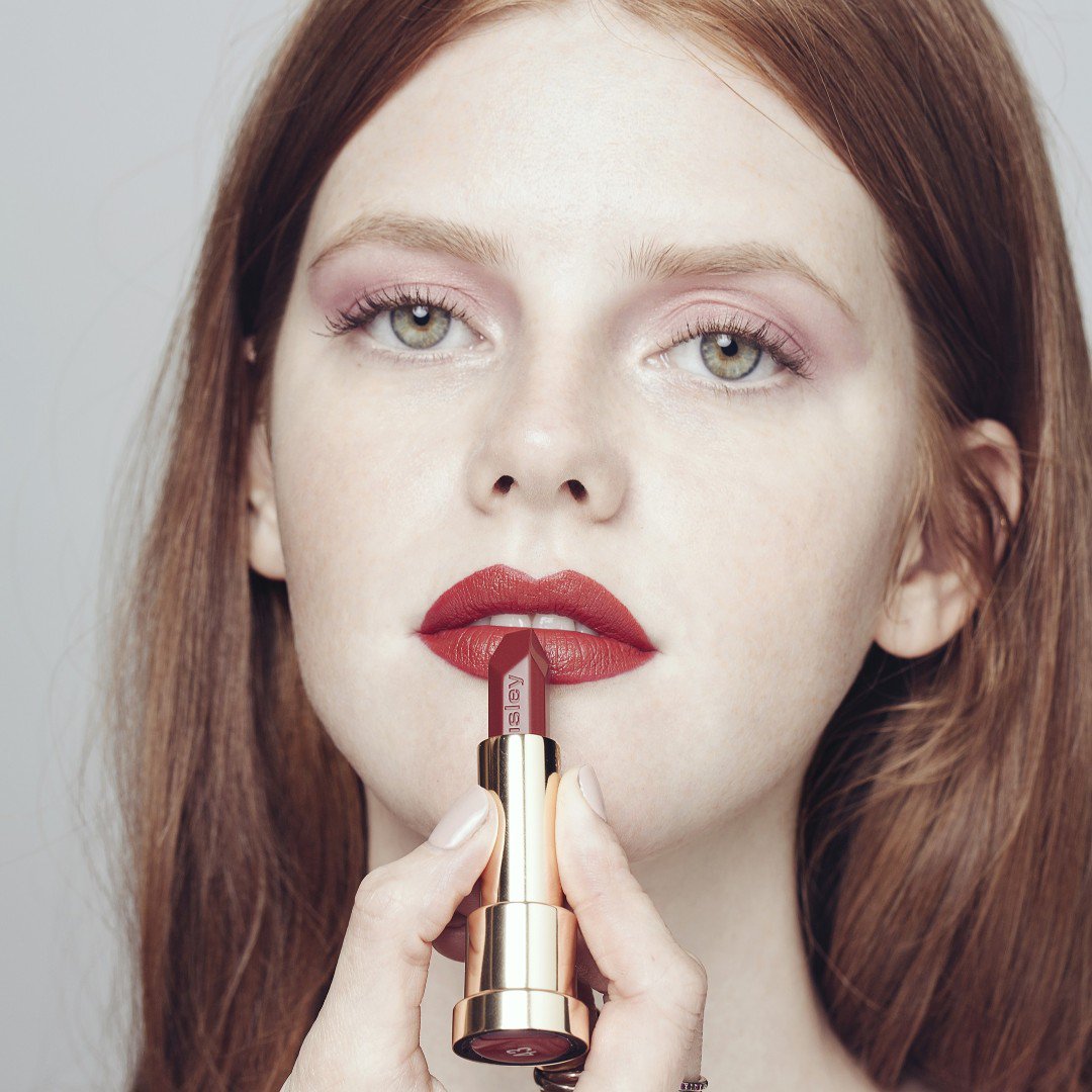 Valentines Day ready!
Complete your look with with the velvety feel and show stopping pigment of Le Phyto Rouge Lipstick in Rouge Rio
.
.
makeup by <a href="/zoetaylormakeup/">Zoë Taylor</a>