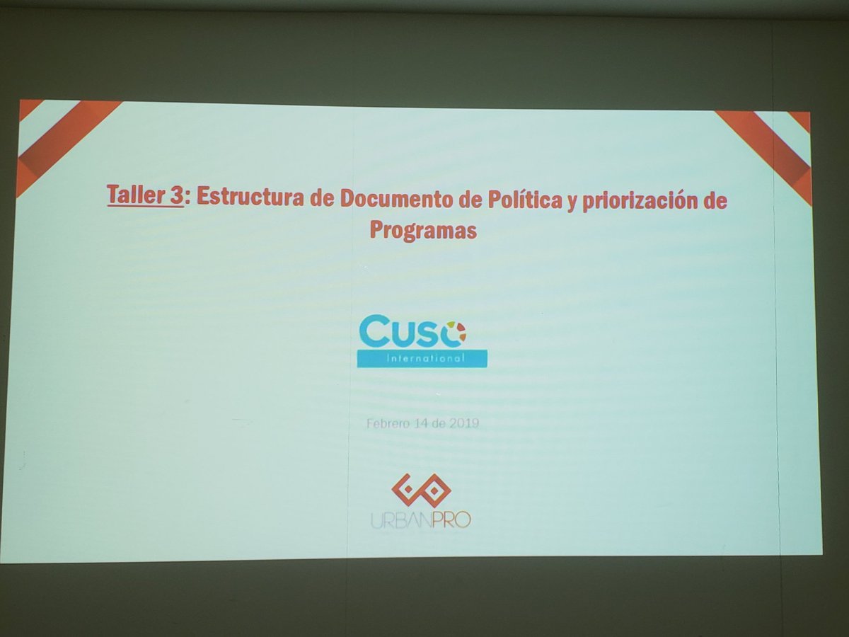 El equipo de UrbanPro presenta los avances del proceso de formulación de la Política Pública de Desarrollo Económico de Quibdó. #Quibdó @CusoIntl @RutaQAlcaldia