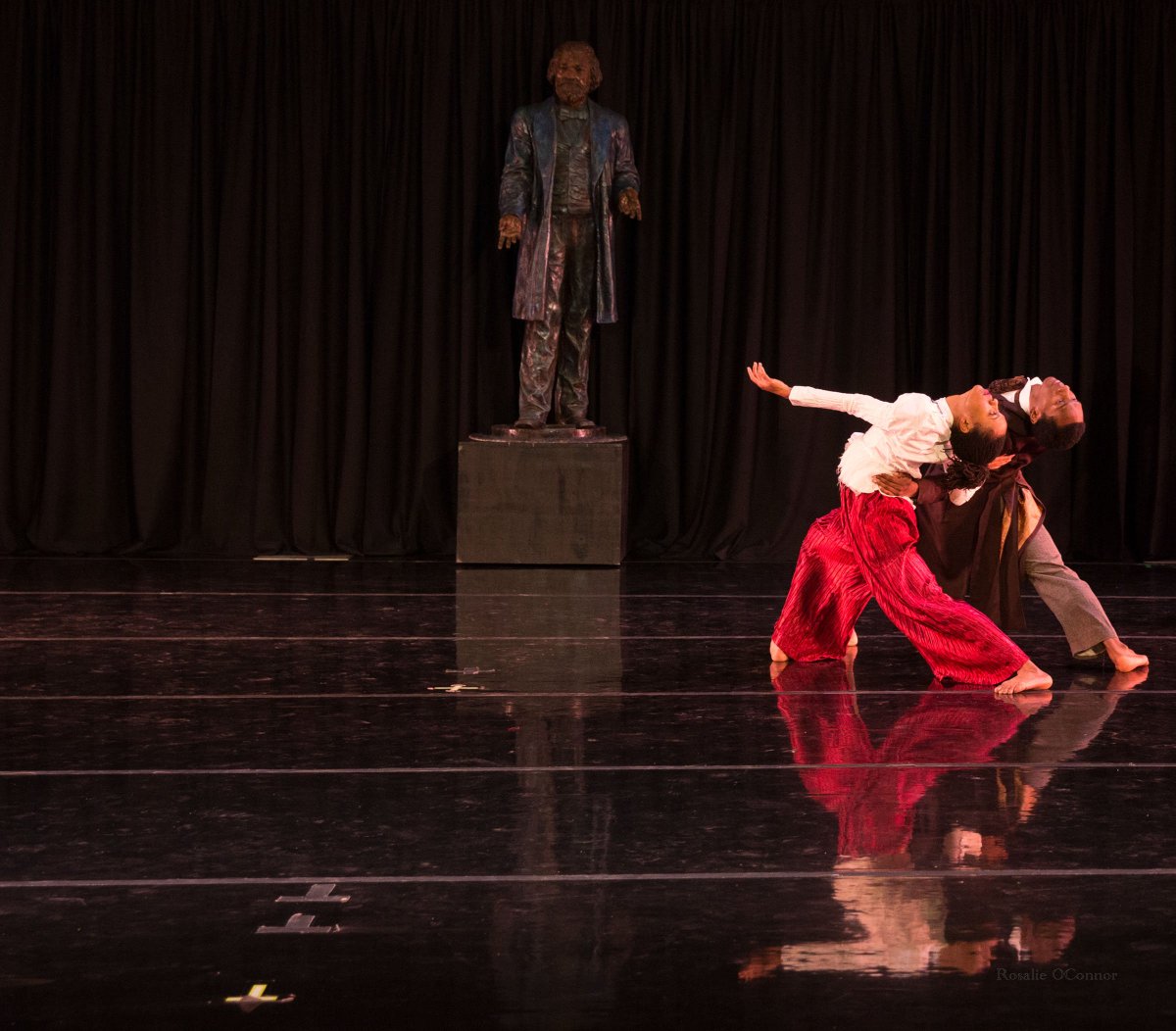 HAPPY BIRTHDAY FREDERICK DOUGLASS &amp; HAPPY VALENTINE'S DAY!

Love,
Garth Fagan Dance

💃🏾: "The North Star" by Garth Fagan
📷: Rosalie O'Connor

#Valentines #Dance #love #northstar #FrederickDouglass #GFD #Garthfagandance