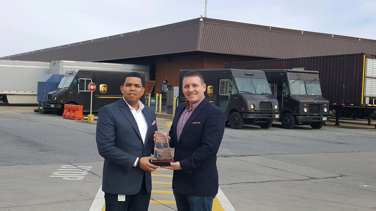 ⁦@ChesapeakUPSers⁩ Congratulations to Frank German for being named the Chesapeake District Security Manager of the year for 2018! Well deserved. Thank you for your continued leadership