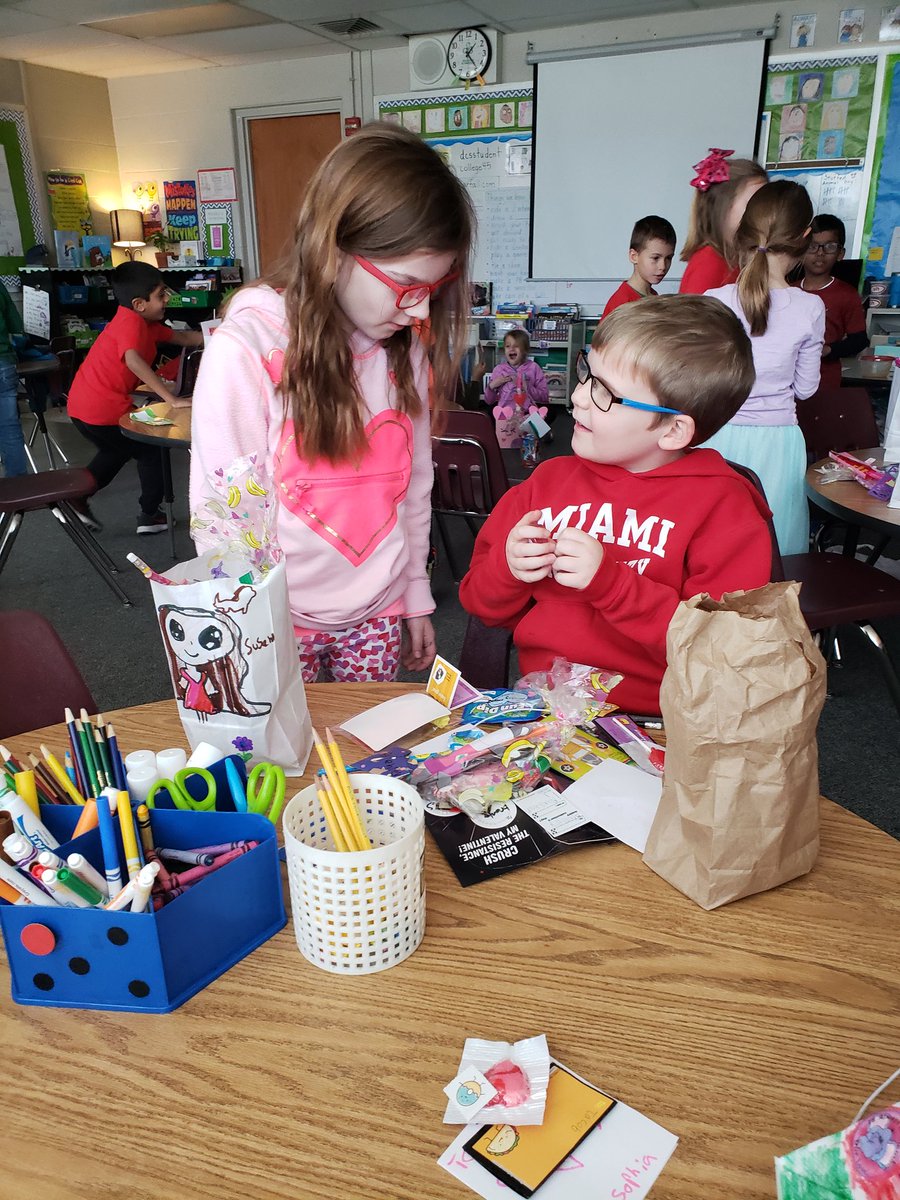 Mrs_Buzzard's tweet photo. Valentines exchange!  A favorite day in 1st grade! @ireDCSD https://t.co/bvKgr8yJT9