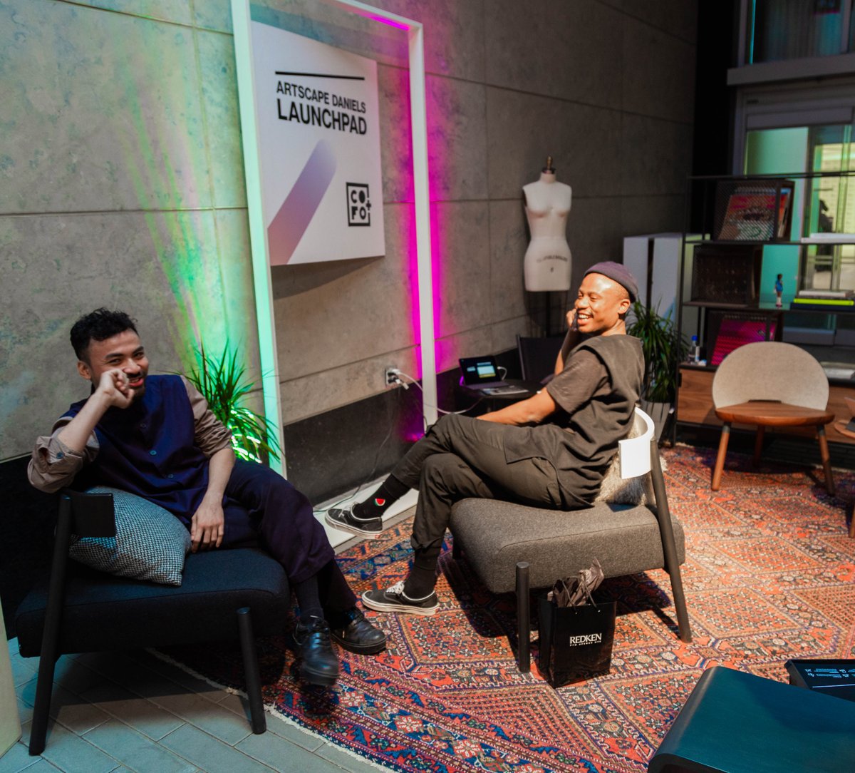 LaunchpadTO's tweet photo. Last week we teamed up with @cofo_design and celebrated @tofashionwk with an outdoor lounge! Thanks to all who stopped by, hereโs to new friends! #launchpadto #cofodesign #tfw https://t.co/8cSWY9LVIj