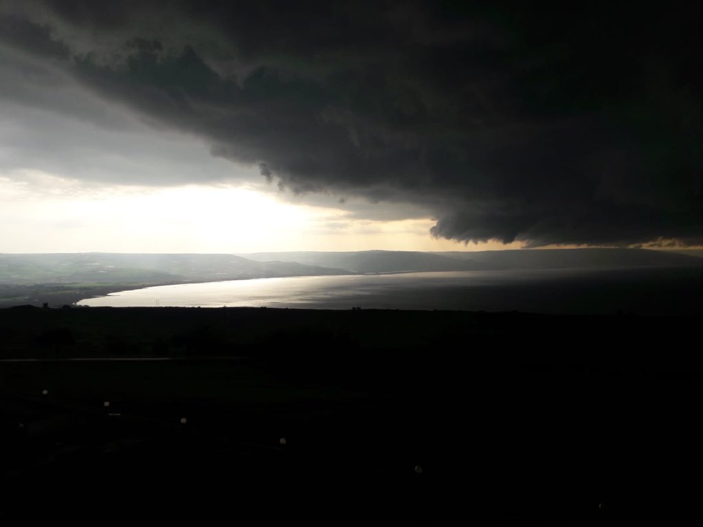 francescogiosue's tweet photo. Storm on the lake of Galilee, today... Tempesta sul lago di Galilea, oggi... https://t.co/BWGSvp0ojv