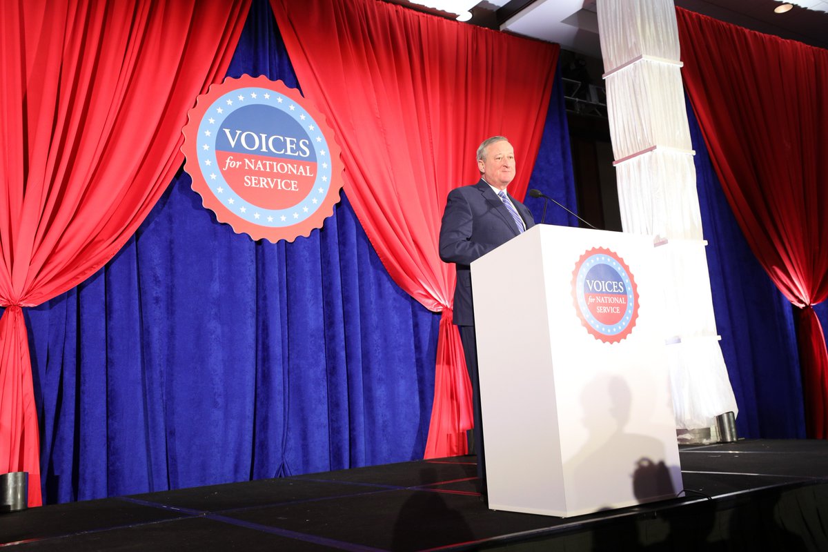 Honored to receive the Local Leadership Award from @Voices4Service. This is really a recognition of the great work that @SERVEPhila is doing to help make Philadelphia the most civically engaged city in the country.