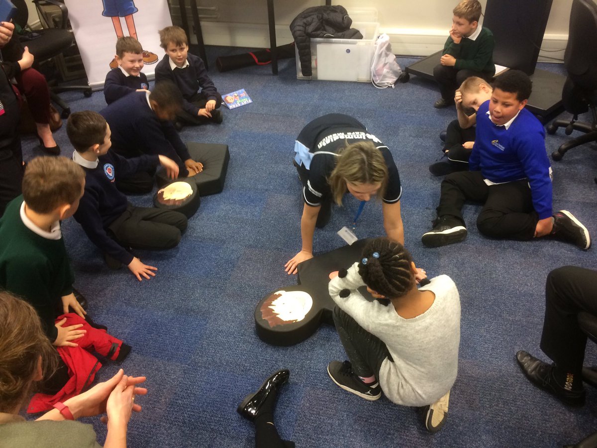 The first half of the final Teamworx session today was first aid! Giving children the skills, knowledge and confidence of what to when called upon!
@wmfscypteam 
@BartleyGreenWMP