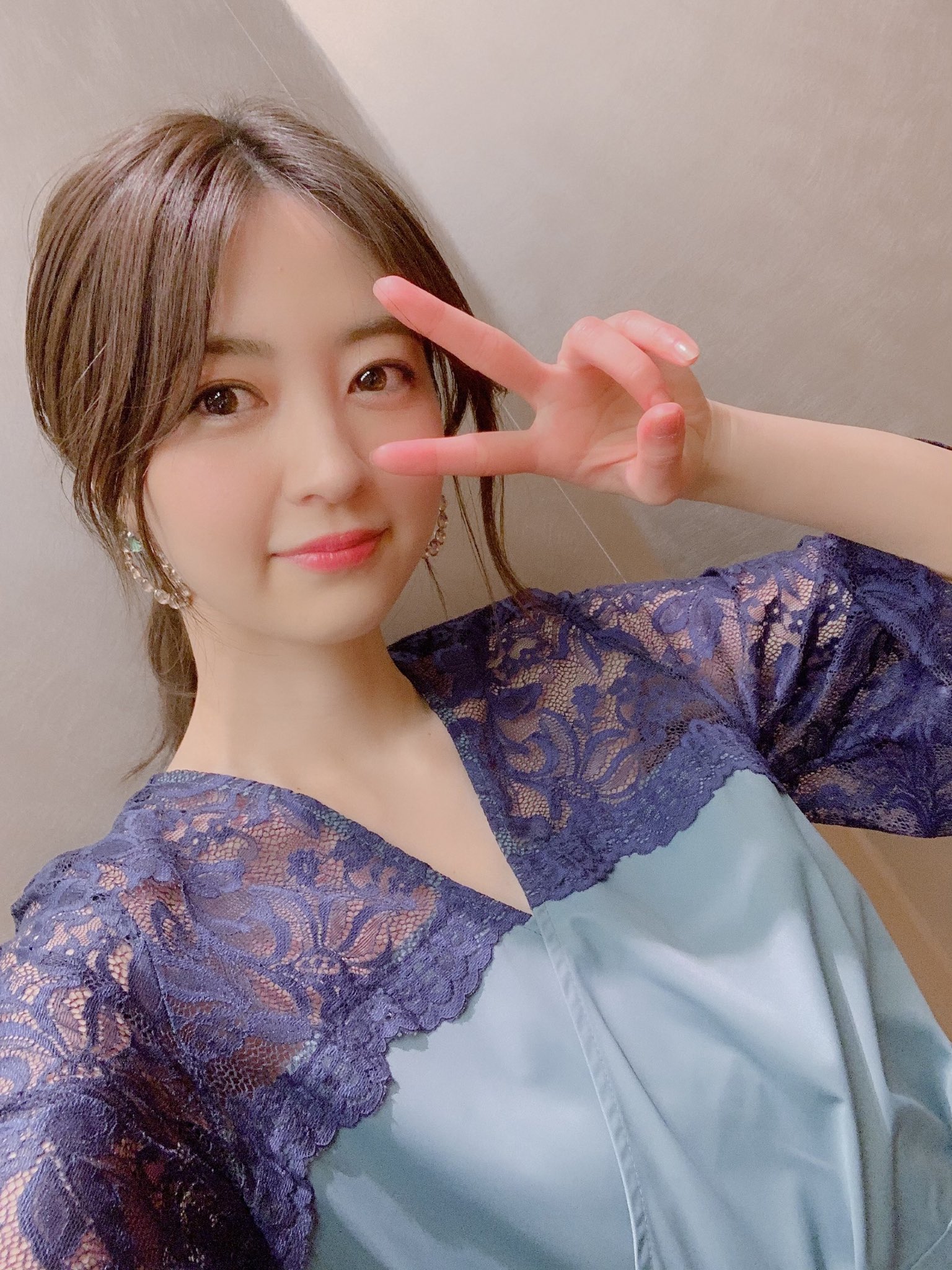 逢沢りな お久しぶりです 今日はnecネッツエスアイさんのイベントに登壇させていただきました 衣装は Merlot