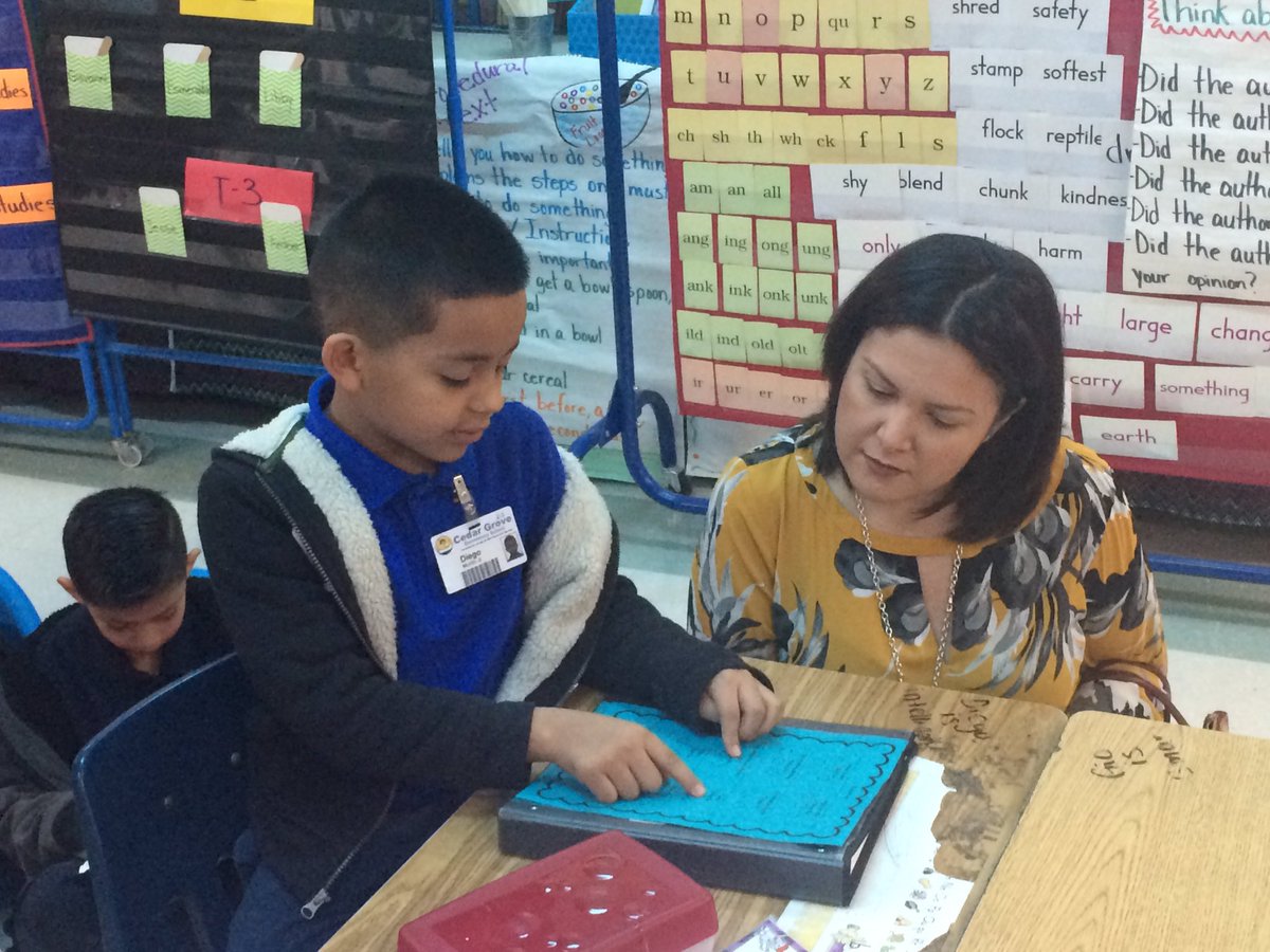 infinity_132000's tweet photo. Showcasing our 1st year as a Blended Learning campus @CedarGroveES #itsallaboutthekids #studentagency #everyonemovesforward https://t.co/LkZJbOrDRR