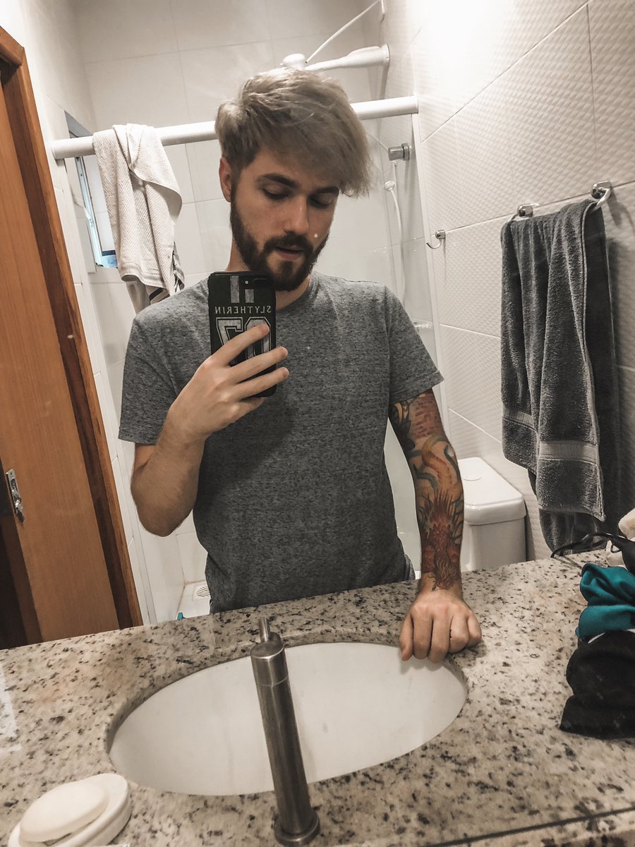 senierantos's tweet photo. deve ser muito ruim me odiar e não poder me chamar de feio https://t.co/rJRDfR2FlE