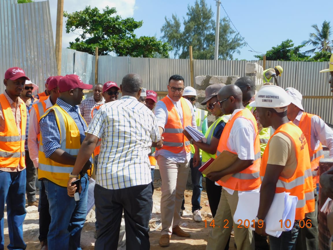 Min_TourismKE's tweet photo. Waterfront will have 24-hour manned security, well lit at night to enhance 24-hour economy - CS @tunajibu  @JoeOkudo @MombasaCountyKe @magicalkenya #BeachDestinationKE @kwskenya @KICC_kenya @BrandKenya @KenyaUtalii @Tourismfinance @TourismFund @Bomasofkenya @TRI_Kenya @KTF_Kenya https://t.co/G4MgBr9Cfs