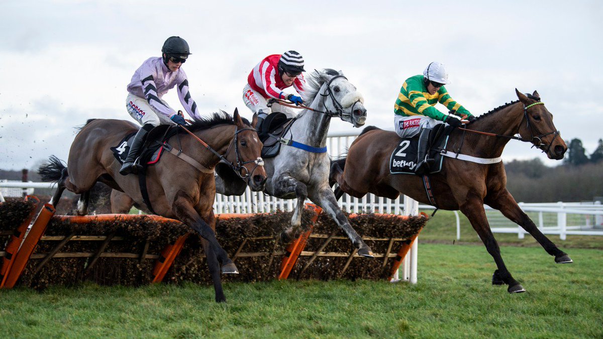 RacingPost's tweet image. Nicholls warns punters Betfair Hurdle fancy Getaway Trump has Wincanton option bit.ly/2DGzTbd