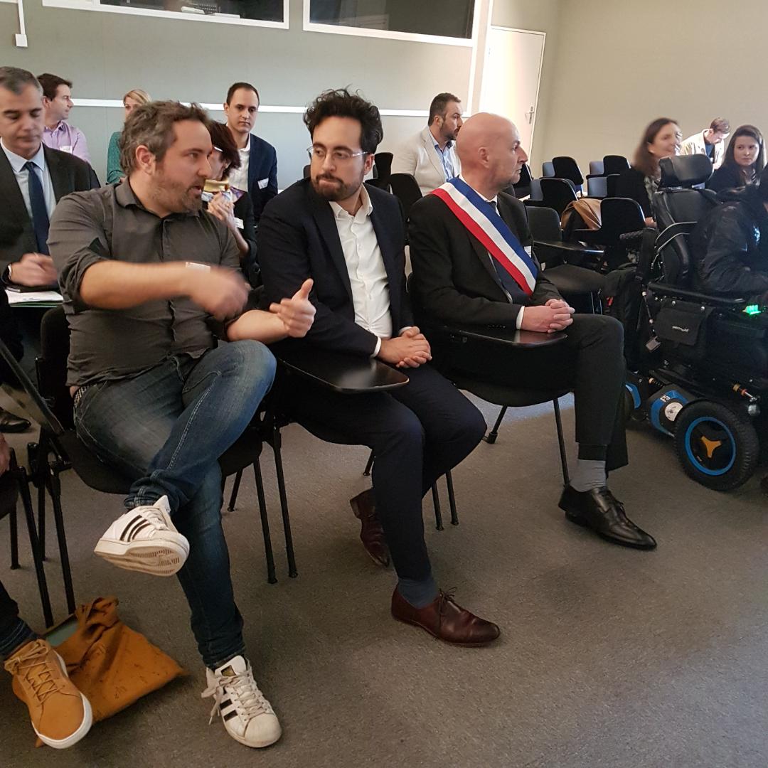 sicoval31's tweet photo. Benjamin Bohlet-Roitelet présente la #startup @relief_eco spécialisée sur les métiers de courtage et qui facilite les démarches administratives par l'accompagnement personnalisé et l'#inclusionnumérique. #IA #assurance #Sicoval https://t.co/a5arpn2dYg