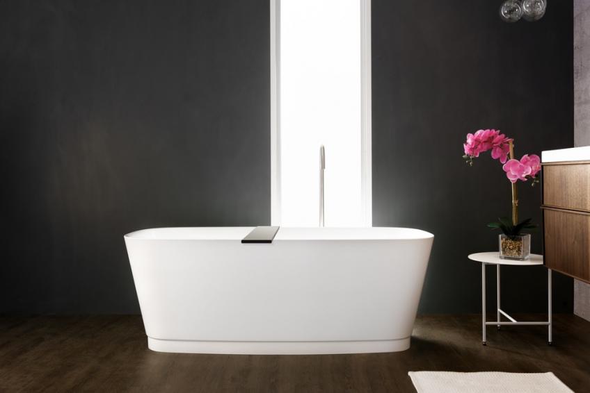 DesignerBath's tweet image. This stunning tub by our showroom brand, @WetStyle, offers a dreamy escape for some #ValentinesDay R &amp;amp; R.
