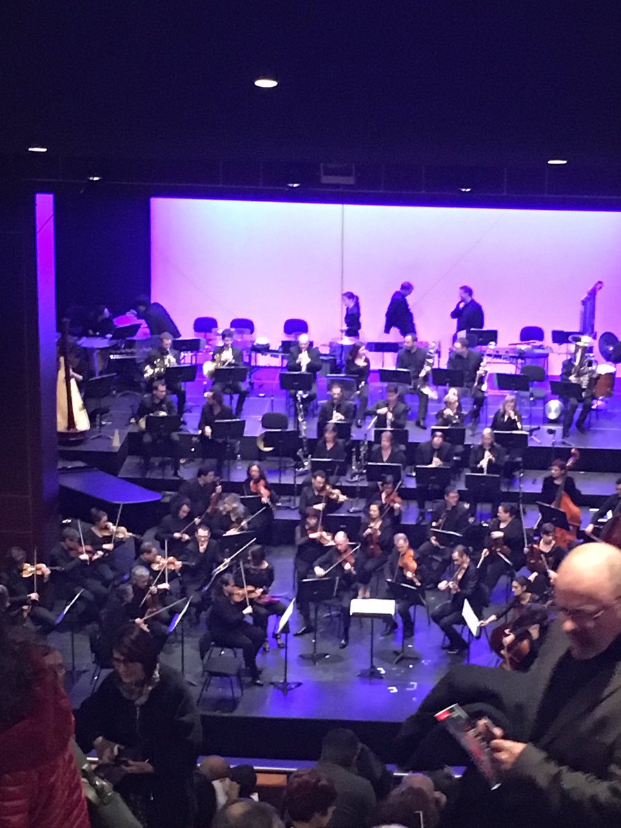 ricpellet's tweet photo. Belle soirée avec la @FondationBNPP pour le concert de #thomasEnhco accompagné par #VassilenaSerafimova et l’orchestre de #Pau Pays de Béarn dirigé par @KarouiF. #OPPB #Bnpparibas #labanqueautrement https://t.co/tQcIwf4TON
