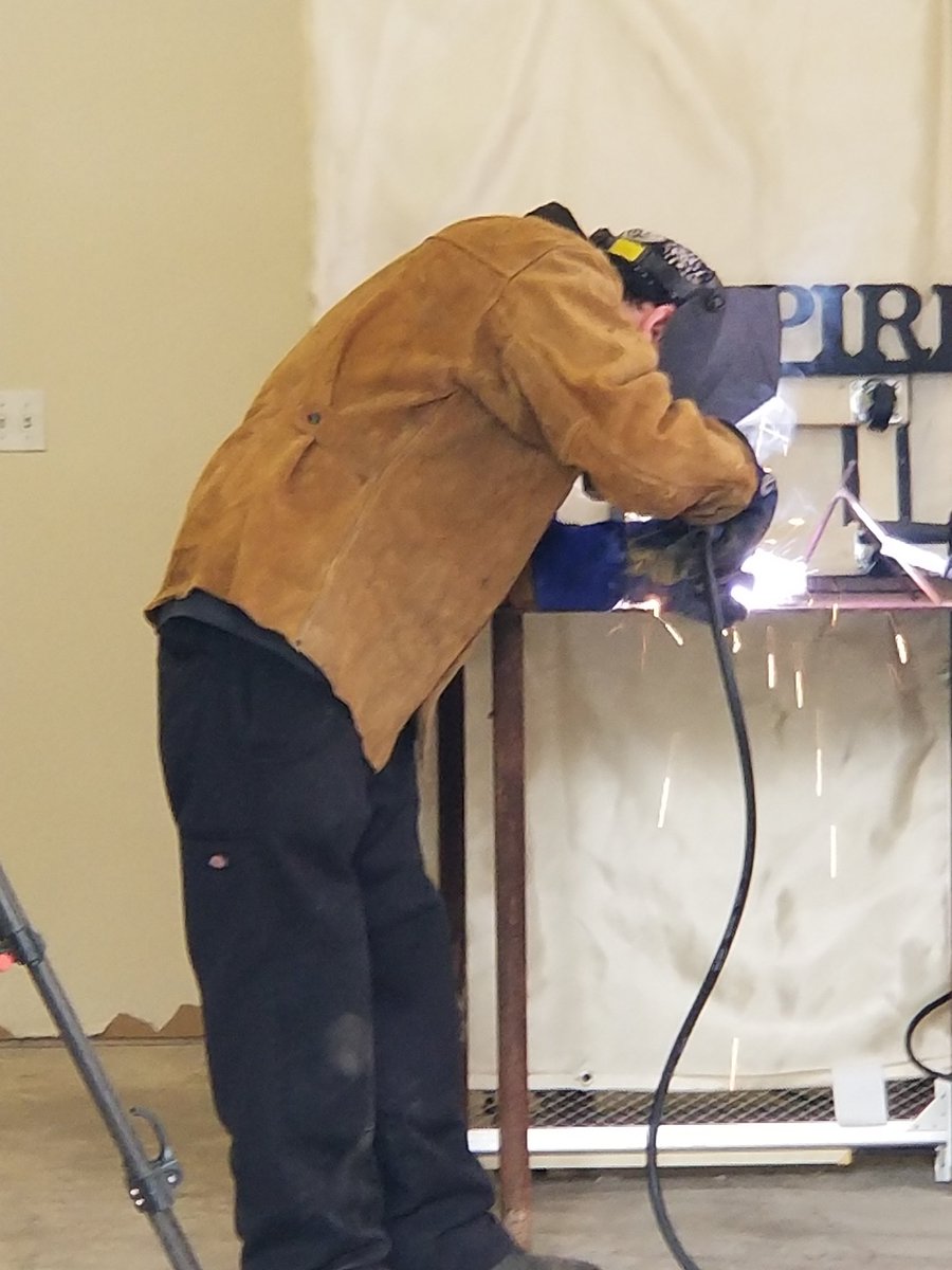 NEISDCommEd's tweet photo. Tune in to @KENS5 Monday morning at 6AM to hear about our welding classes with @InspireFineArt !! https://t.co/0XzpOvuPGK