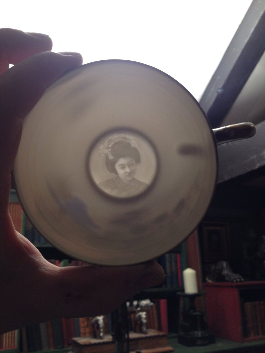 PropsFactory's tweet photo. Inside a tea cup #props #tea #teacup #silhouette #propsfactory https://t.co/F8p1XngWqv