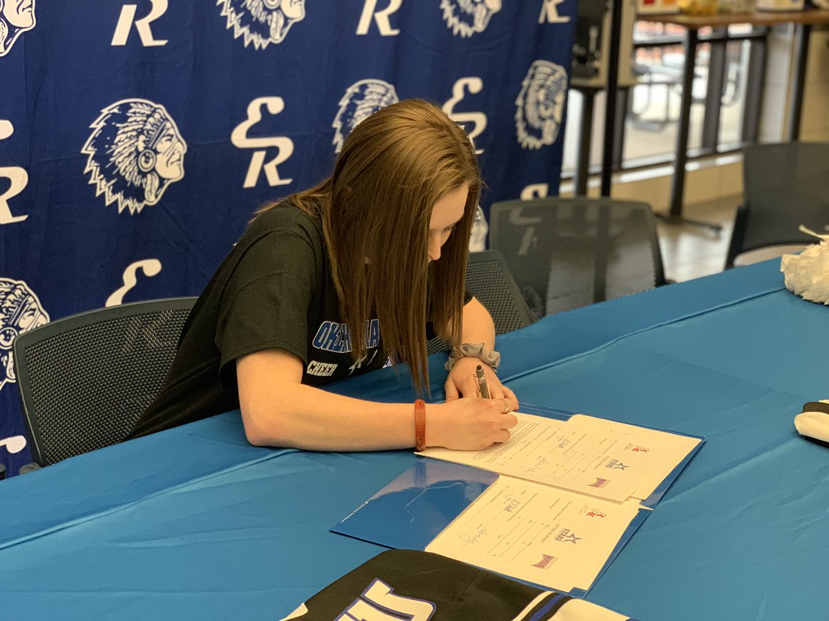 peyxrae's tweet photo. I’m so excited to say I will be furthering my education at Oklahoma City University where I’ll get to continue to cheer my heart out and become the best star I can be!💙🌟🖤 https://t.co/R29xKriydn