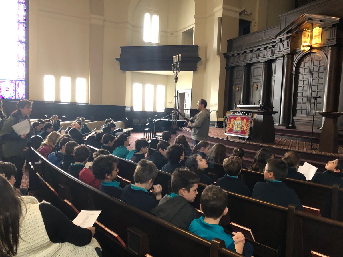First stop of the day- visiting Temple Emanu-El and Praying with our Feet. #davis5