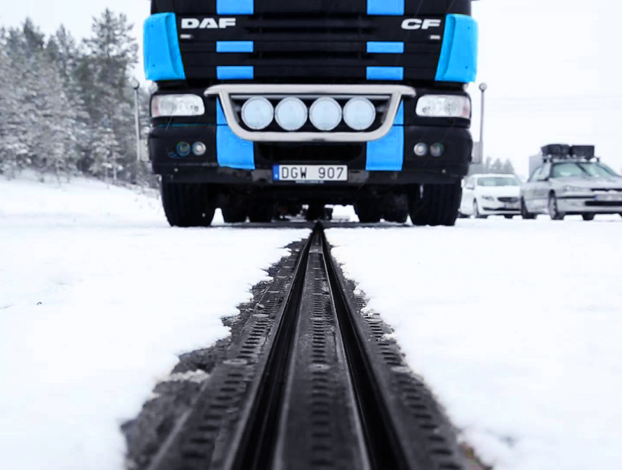 Electric Loading tweet media