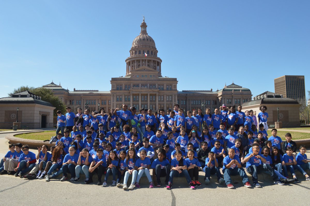 LyndsayALee's tweet photo. Feelin' some love today?
Help send my kiddos to Austin, TX!! For some of our scholars, it's the first time outside of their city. For most, it's the first time they set foot on a college campus. #ChangeALifeToday
https://t.co/uJWdnO7P5Q https://t.co/M8kc3TU4O5