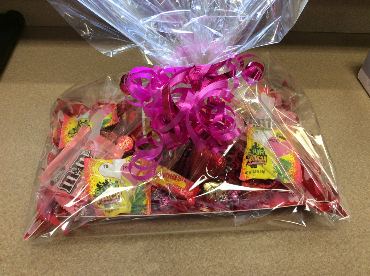 SageDentistry's tweet photo. Thank you Dr. Cunningham and Team for thinking of us this Valentine's Day! We feel the love! #yummy #treats #valentinesday #sagedentistryaustin https://t.co/E3Mi7alxQq