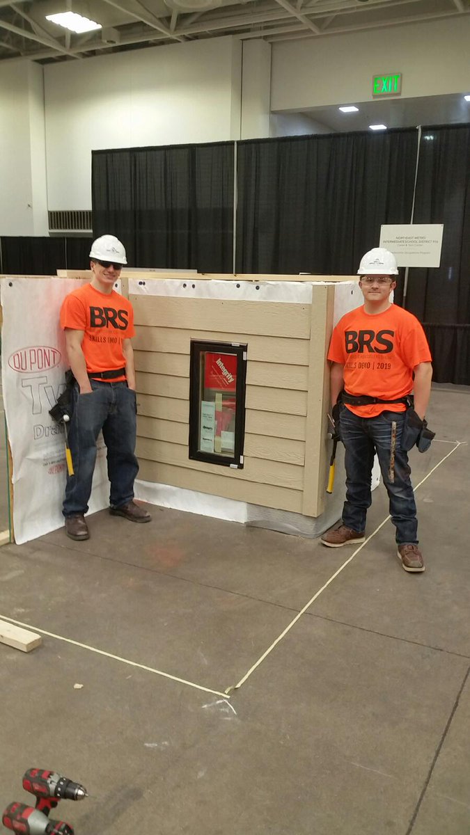 916CareerTech's tweet photo. Check out @916CareerTech Construction Occupations students Blake Berwald and Nick Houwman showing off their skills to the experts attending the @BATCTC Minnesota Builders and Remodeler's Showcase yesterday! #CTEMonthMN @916schools #BRS2019  #MNStateCTE https://t.co/YzlaTaVKJk