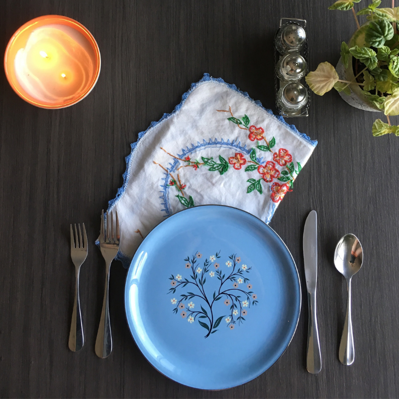 GreenCampusProj's tweet photo. Happy #thriftedThursday

This week features some beautiful table wares, hand selected to add a little flare to the dinner table. https://t.co/sy60gockCc