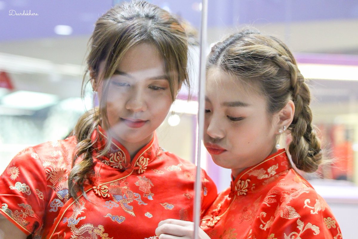 Happy Valentine's Day จ้าจ้า~🌹😊
#KaewBNK48 #NamneungBNK48 #BNK48