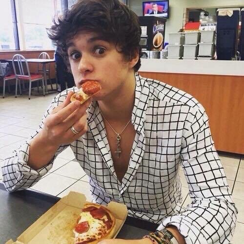 ThevampsBradTH's tweet photo. เมื่อวานมี #แบรดลี่ย์ไม่ได้ง่วง 

วันนี้มี #แบรดลี่ย์ไม่ได้หิว นะครับ https://t.co/SzqhDSCsLp