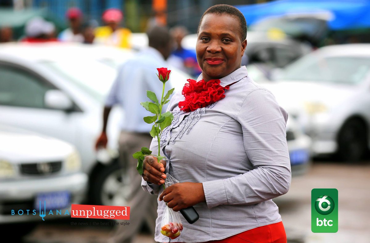 UnpluggedBW's tweet photo. On #ValentineDay @btcbw invaded the Gaborone Bus Rank surprising citizens with BTC branded goodies and roses. The red roses were delivered from the sky with a drone, showing real love &amp; affection. DIAL *180# to subscribe for BTC data bundles ❤️ #botswanaunplugged #loveconnected https://t.co/ZV39sr887e