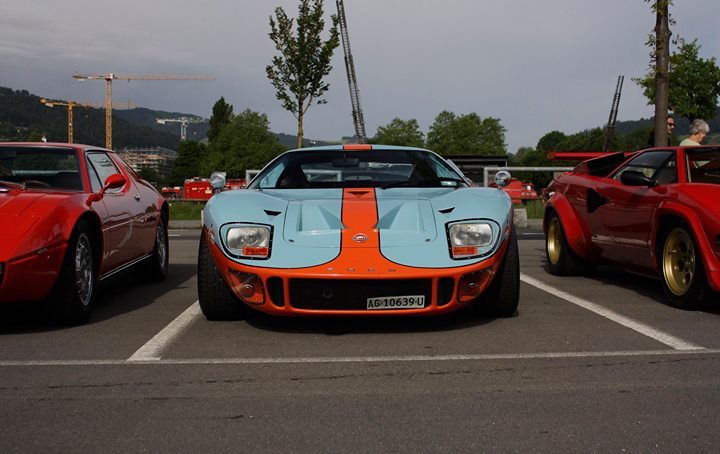 CarPornPics___'s tweet photo. GT40 in a Gulf suit Leave a like and don't forget to share! #carporn #supercars #hypercars #musclecars #sportscars #rallycars #racingcars https://t.co/yGI2L1xUPo