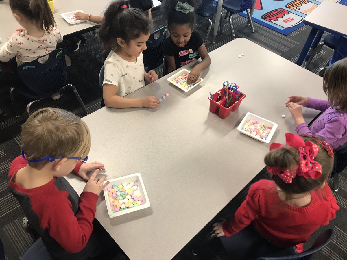 iCoachFarrell's tweet photo. Celebrating Valentineβs Day in PreK by creating and describing candy heart patterns on @Seesaw #iloveprek ππππππ @CrestviewSMSD #512RightNow #ABpatterns https://t.co/UPHho9cE3j