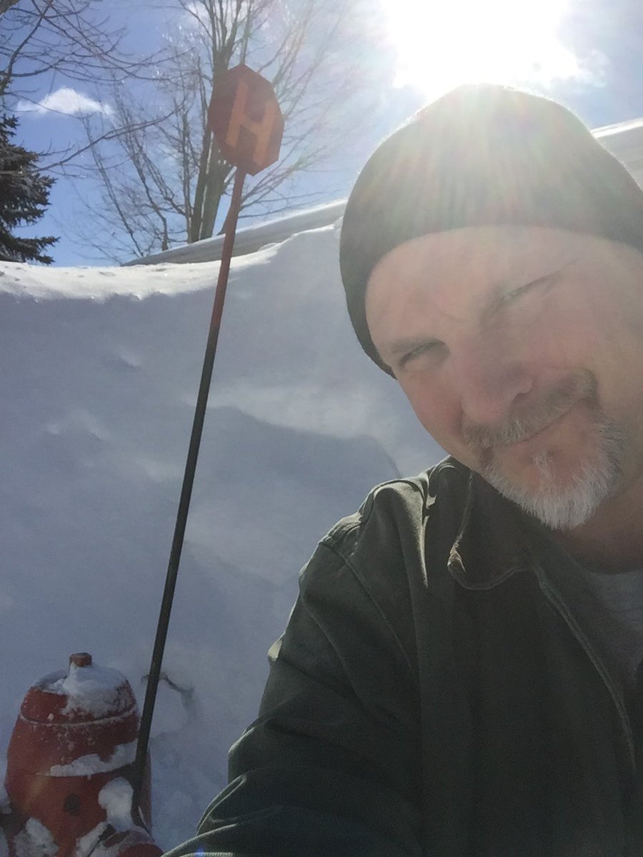 prosequence's tweet photo. So Hydra (my adopted hydrant) and me have been chatting; we donβt want to complain about the snow so we decided we would just say weβre looking forward to the season when my bread doesnβt tear when I butter it. #toastytime #snowblows @CityFredFire https://t.co/fRmOLS77Rq
